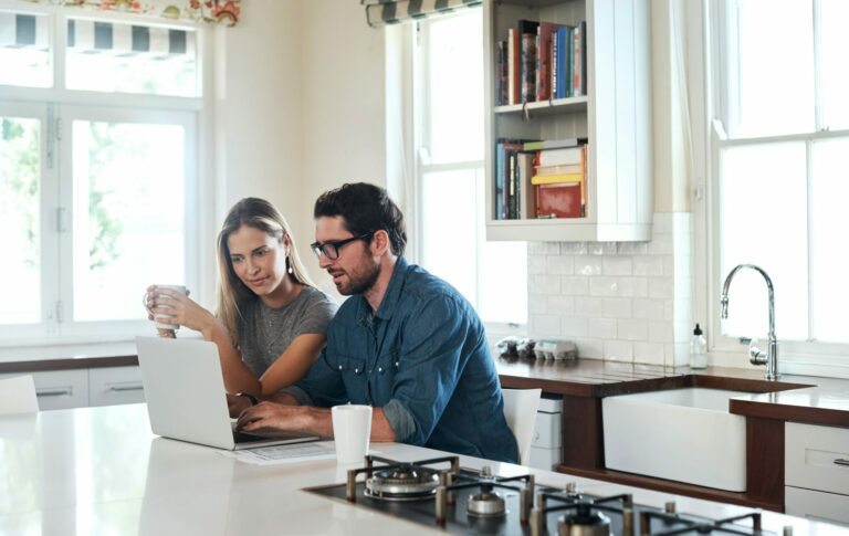 Wel of geen makelaar inschakelen?