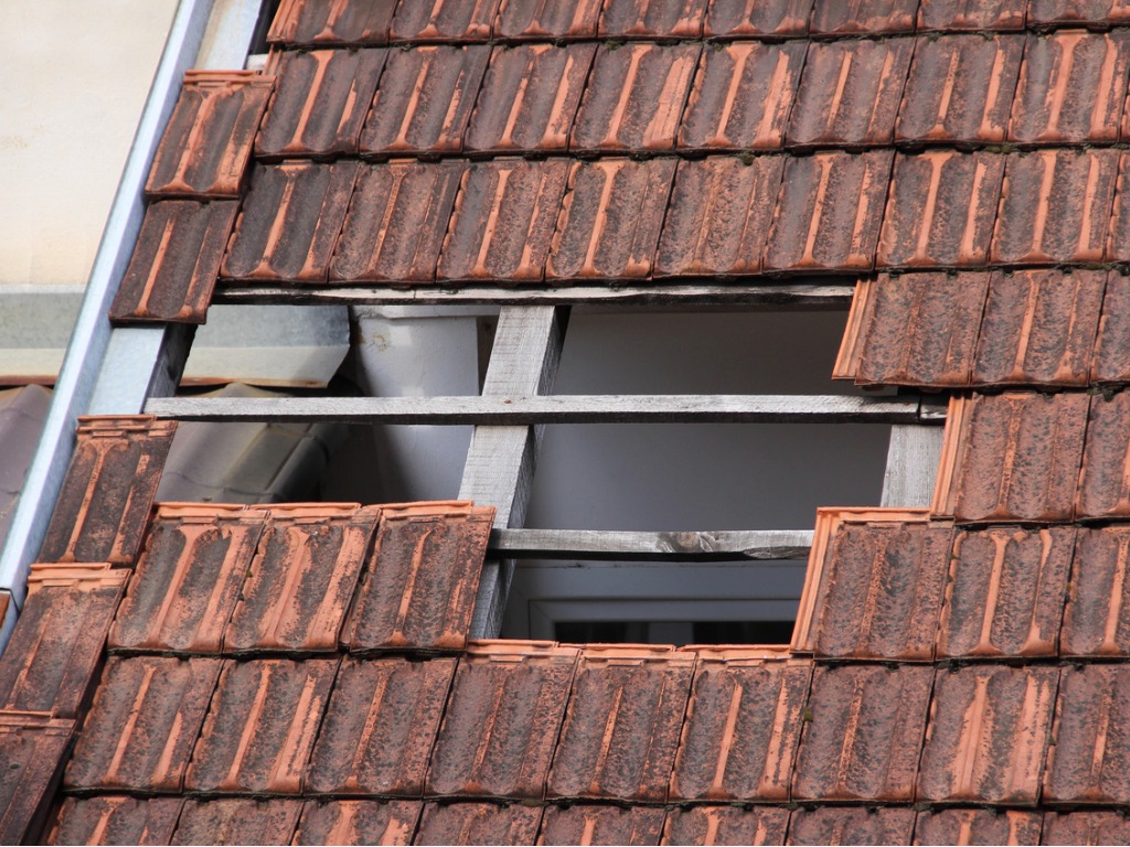 Stormschade vlak voor de overdracht: wat te doen?